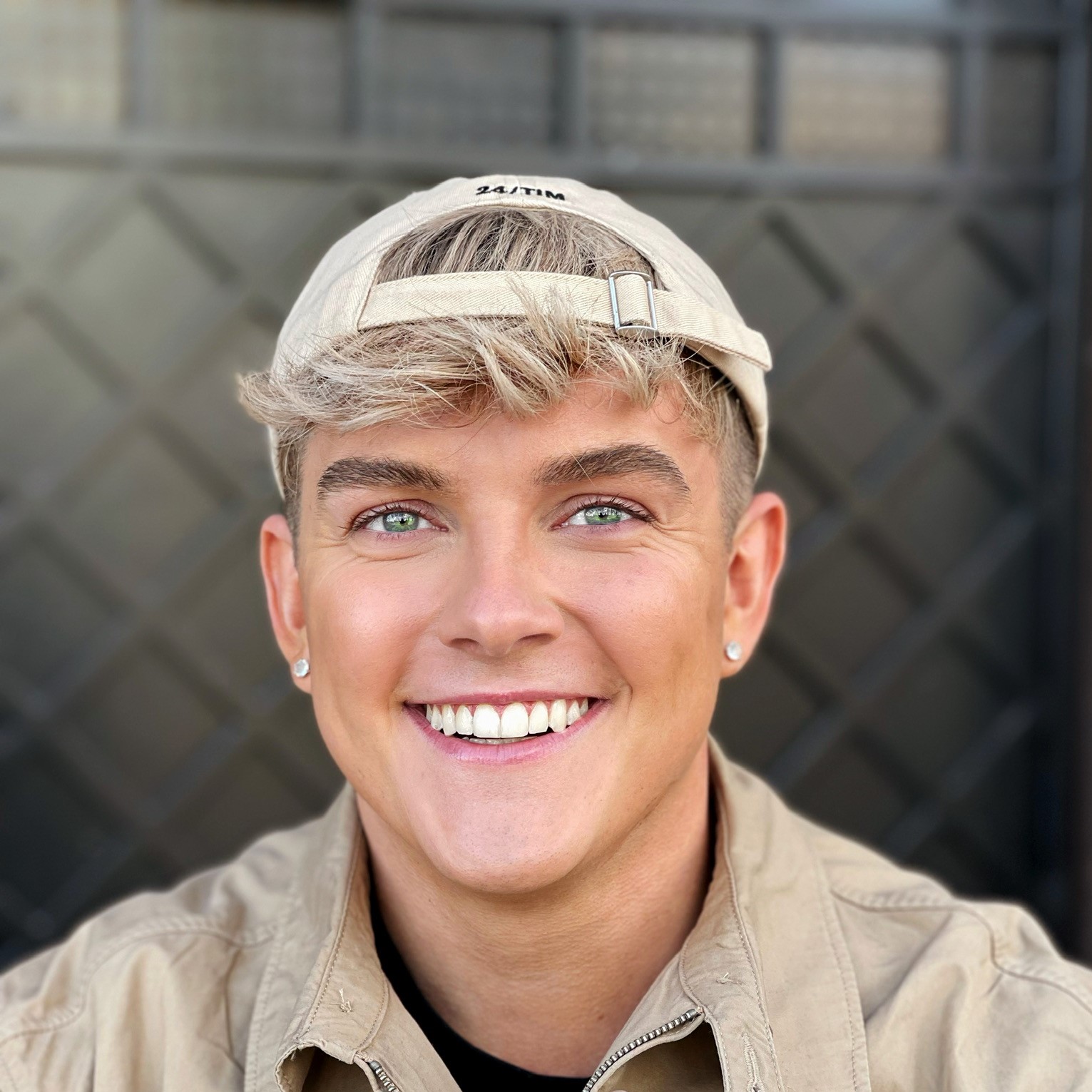 Social Media Superstar Harley West: Her Secrets Revealed - 85qrqr8